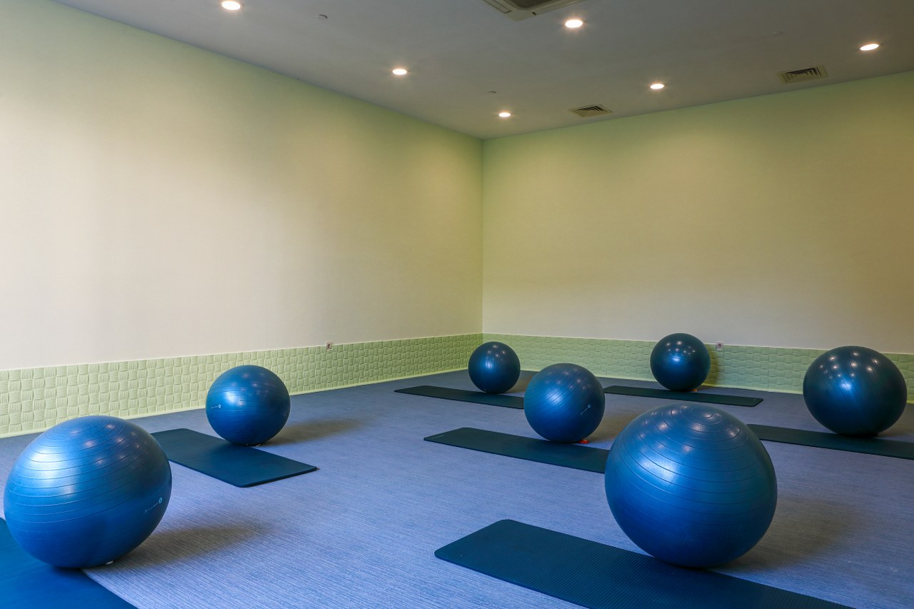 Pilates Carefree