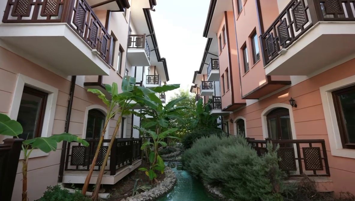 Zone de jardin et villa de l’hôtel